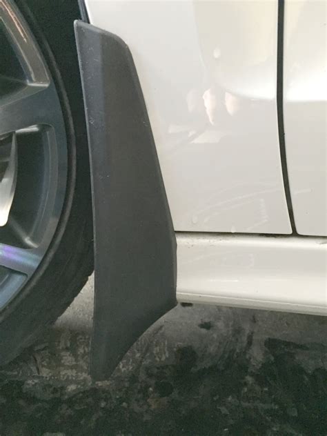 Замена передних брызговиков — Volkswagen Jetta VI, 1,6 л, 2015 года ...