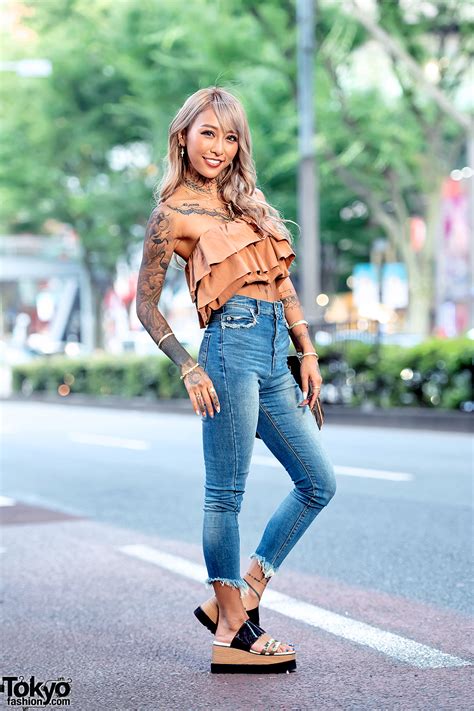 Japanese Gyaru Style In Harajuku W Gyda Top Spiral Girl Jeans Murua