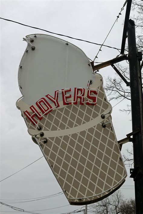 West Haverstraw Ny April Neon Ice Cream Cone Sign At H Flickr