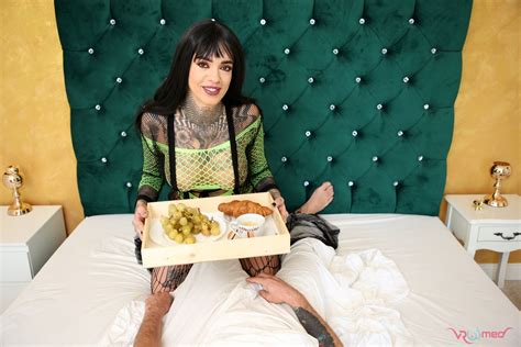 All Inclusive Meal In Bed Monna Trixx Vr Porn Video Vrporn