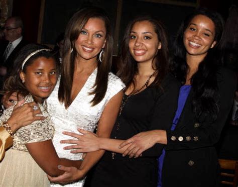 Vanessa And Her Daughters - Vanessa Williams Photo (40771513) - Fanpop