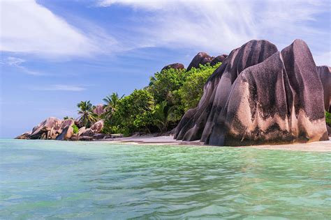 Anse Source d'Argent - beach on island of La digue in Seychelles ...