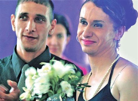 Primera boda gay en la cárcel un asesino y un violador dieron el sí