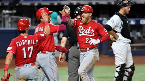 Fraley Homers Twice Hits Tiebreaking Shot In 9th As Reds Beat Marlins