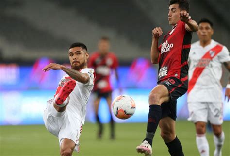 Athletico Abre Vantagem Mas Cede Empate Ao River Nos Minutos Finais