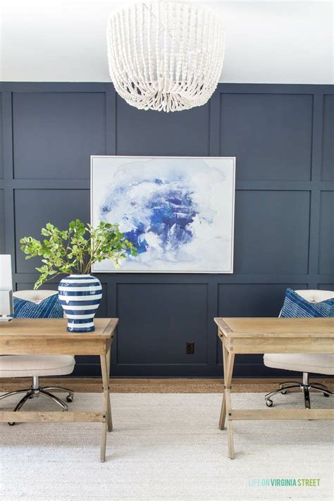 Benjamin Moore Hale Navy (HC-154) LRV: 6.3 | Blue accent walls, Home ...