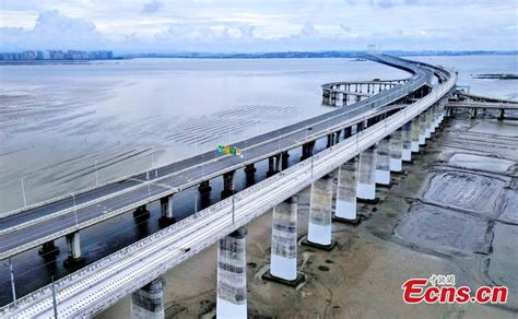 Ballastless Tracks Constructed For Quanzhou Bay Cross Sea Bridge