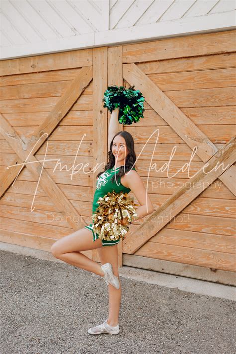 2023 2024 SFHS Cheerleaders Amber Madden