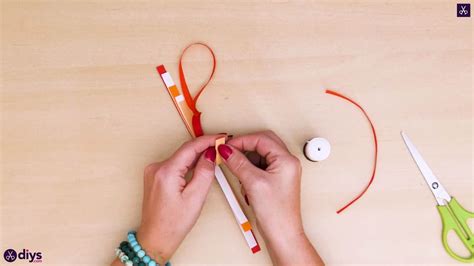 DIY Easy Ribbon Heart for Valentine's Day in 5 Easy Steps