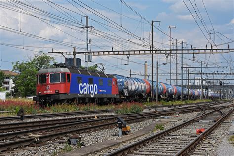 Re Durchf Hrt Am Den Bahnhof Pratteln Bahnbilder De