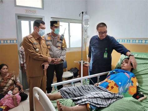 Bidan Korban Longsor Bonglo Akan Jalani Operasi Patah Tulang PALOPOPOS