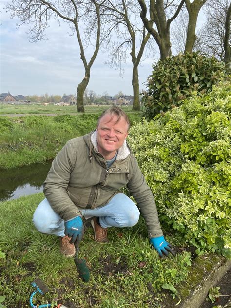 Klussen Op Het Tuincomplex Volkstuinvereniging De Eemtuin