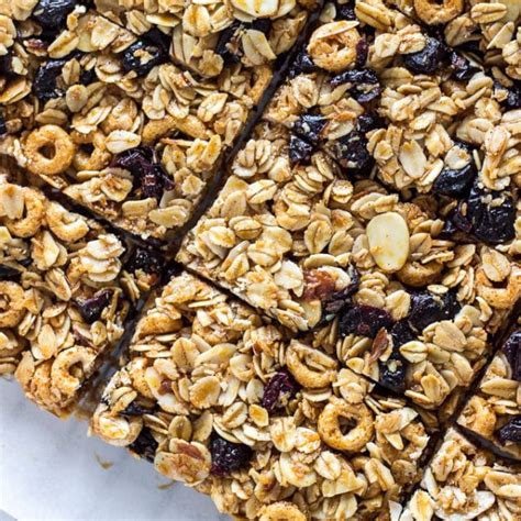 Chewy White Chocolate Dipped Blueberry Granola Bars The Beach House Kitchen