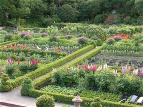 Glenveagh Castle Gardens | Glenveagh Review Georgina Campbell Guides