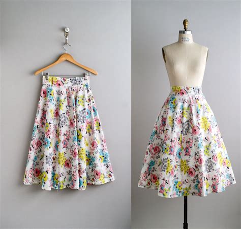 50s Skirt 1950s Cotton Floral Skirt First Bloom Skirt