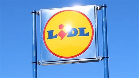 Lidl S Largest Warehouse Opens In Bedfordshire Bbc News