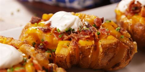 35 Easy Cheesy Potato Recipes How To Make Potatoes With Cheese—