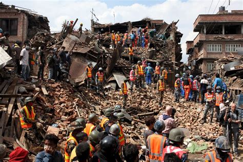 Nepal Nach Dem Erdbeben China Evakuiert In Tibet Der Spiegel