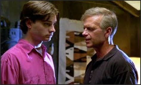 Padre E Hijo Son Agredidos Al Ser Confundidos Con Una Pareja Gay Diario Correo Comercial