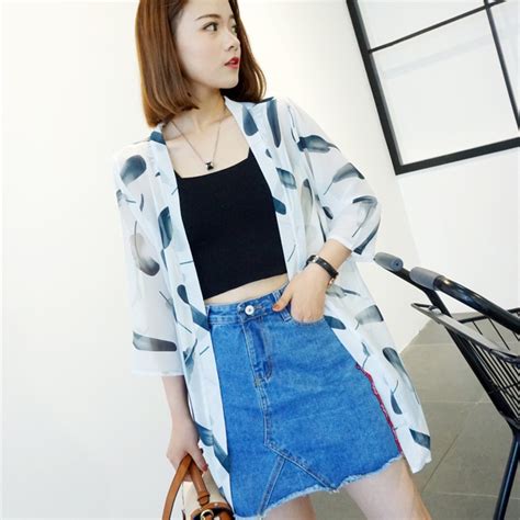 Mujeres Bikini Cover Up Sunscreen Cardigan Kimono Coreano Moda A Prueba De Sol Top Floral Manga