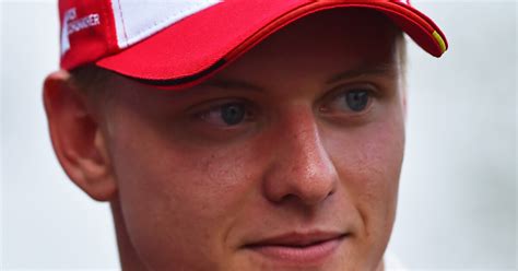 Michael Schumacher Son Fils Mick Est Devenu Son Sosie Il S Affiche