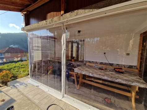 Ветроупорни завеси | Врати, дограма, щори, тенти | Бургас Произвежда и ...