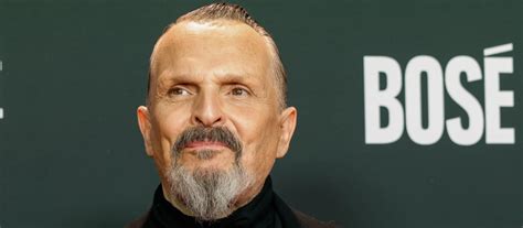 Miguel Bosé anuncia su regreso a la música y a los escenarios un