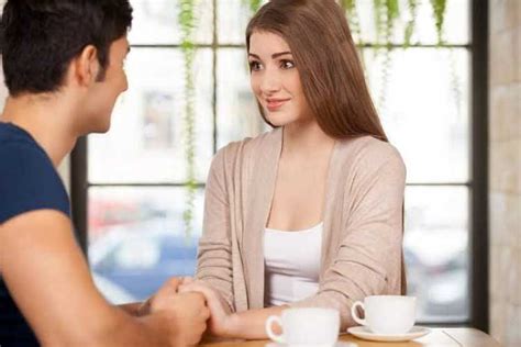 गर्लफ्रेंड को सेक्स के लिए कैसे राजी करें How To Convince Girlfriend