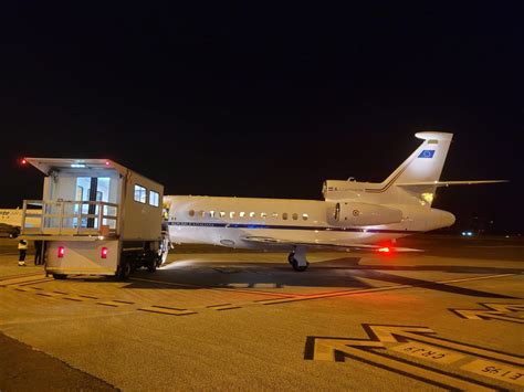 Bimba Di 8 Giorni Trasferita D Urgenza Con Un Volo Sanitario Da Cosenza