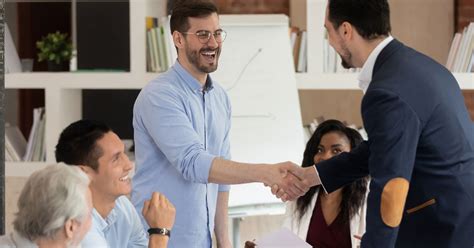 8 Best Employee Incentive Program Ideas To Inspire Your Teams