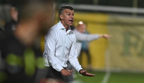 U Cluj Dinamo 1 1 Câinii lui Ovidiu Burcă pe ultimul loc în Liga