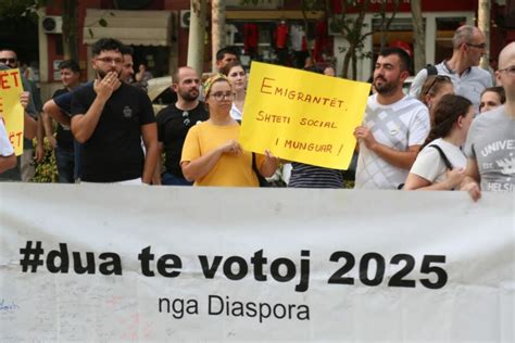 Dua të votoj në 2025 diaspora protestë para Kuvendit Gazeta Express