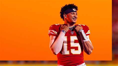 Chiefs MVP QB Patrick Mahomes lands on Madden NFL 20 cover | Shacknews