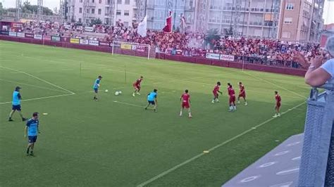 Allenamento A Porte Aperte Al Fila Circa 3000 Tifosi Presenti Cori