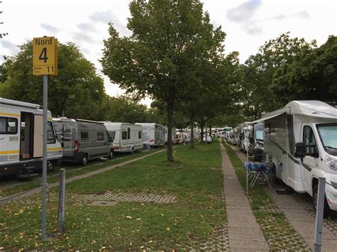 Parkplatz P1 Düsseldorf Caravan Salon Wohnmobilstellplatz