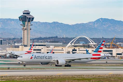 Security Threat Prompts Police To Meet American Airlines Miami Flight ...