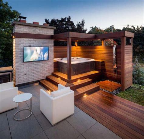 35 Cozy Outdoor Hot Tub Cover Ideas You Can Try | HomeMydesign