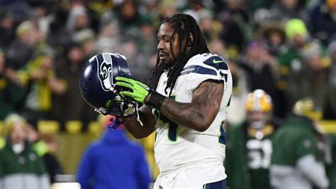 Marshawn Lynch Says Hes In Discussions With Seahawks About Possible