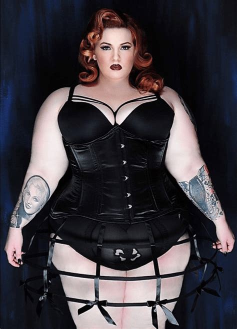 13 Stunning Tess Holliday Looks To Prove Plus Size Is Sexy Sheknows