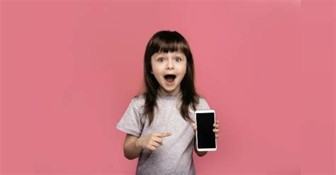 Best Phones for Kids That Won't Break the Bank | WhistleOut