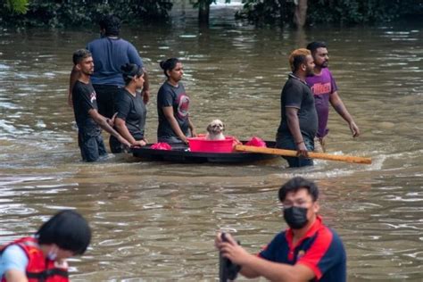 Death Toll From Malaysias Floods Rises To 46