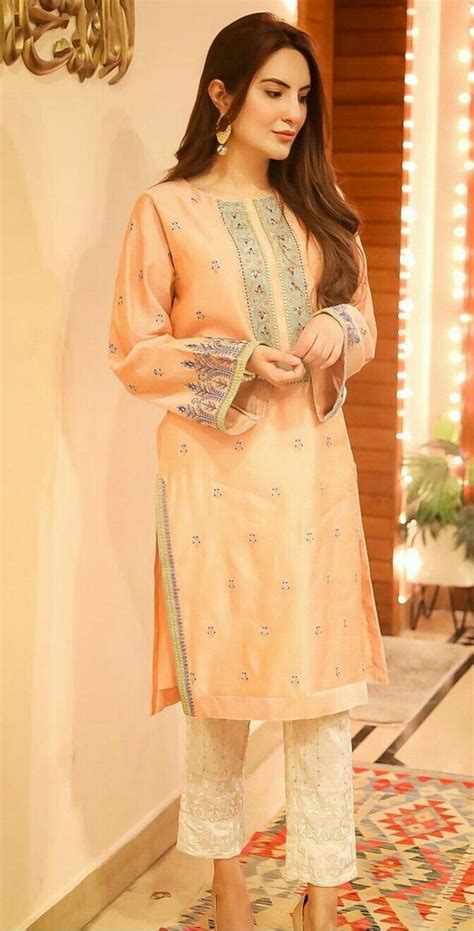 Pin By Beautiful Collection On Nayla Rajah Dresses Pakistani Dresses