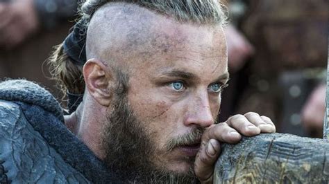 Namıdiğer Kral Ragnar İstanbulda Travis Fimmel in ilk durağı bakın