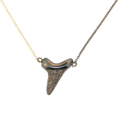 Diamond Shark Tooth Necklace ARVUTA