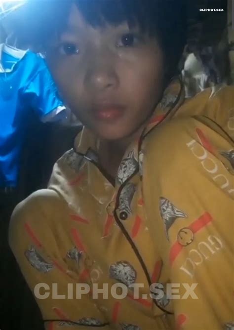 Clip sex Khánh Vy 2k7 địt nhau cùng thầy giáo HOLICLIP