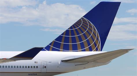 United Airlines Tail Logo