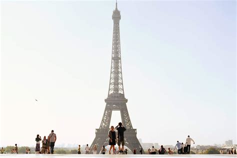 Eiffel Tower Guided Tour - Klook India