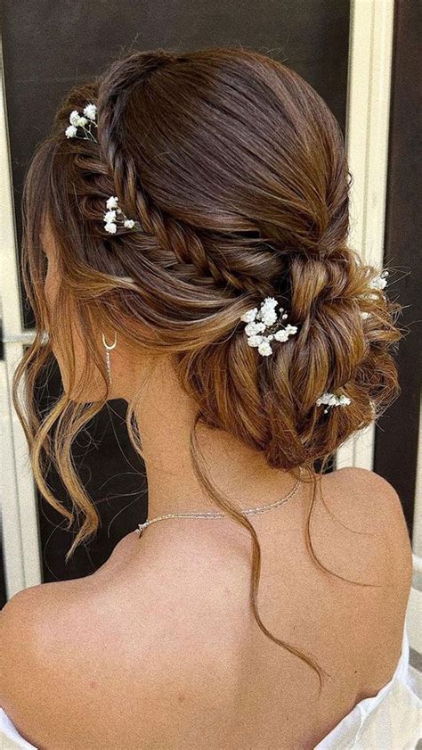 Classic Wedding Hairstyles That Never Go Out Of Style Fishtail