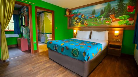 Standard Woodland Lodge | LEGOLAND Windsor Resort