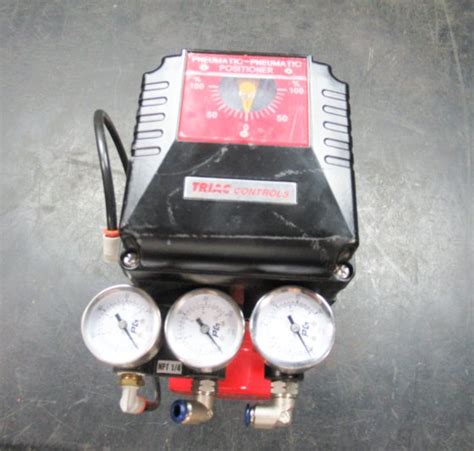 AT Controls TRIAC 2R200SR Actuator W PPR 1200 Pneumatic Positioner And